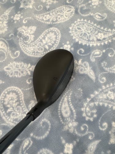 Men's 2024 Cobra Darkspeed Left Hand Hybrid Stiff Flex 4H Graphite Shaft (Used)