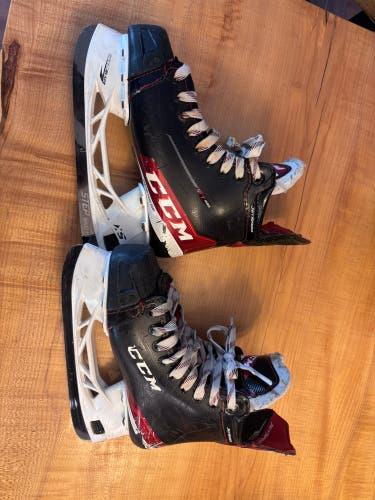 2021 CCM JetSpeed FT485 Hockey Skates Wide Width Size 3.5 (Used)