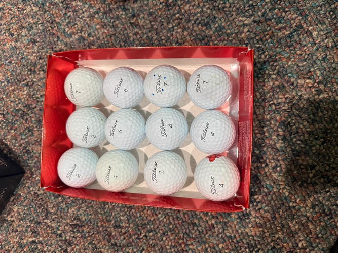 Titleist Pro V1 Balls 12 Pack (1 Dozen) (Used)