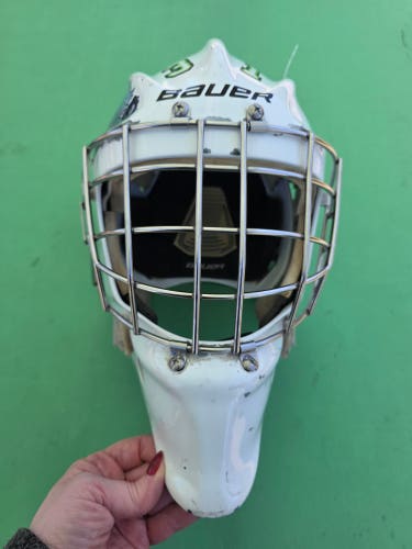 White Senior Bauer 960 Goalie Mask