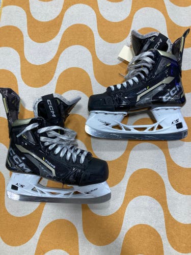 Senior CCM Tacks AS-590 Hockey Skates 7 (Used)