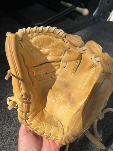 Rawlings Heart of the Hide 11.75" Baseball Glove PRO205W-9C (Used)