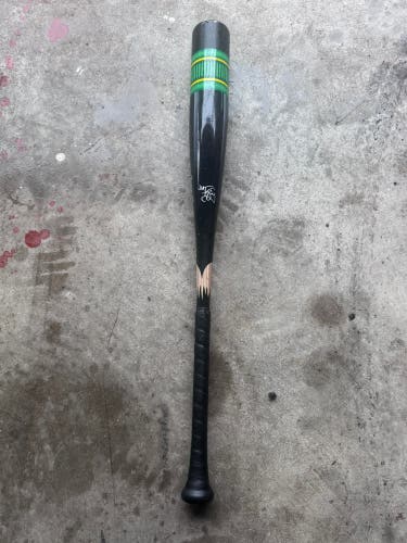 Victus Bat