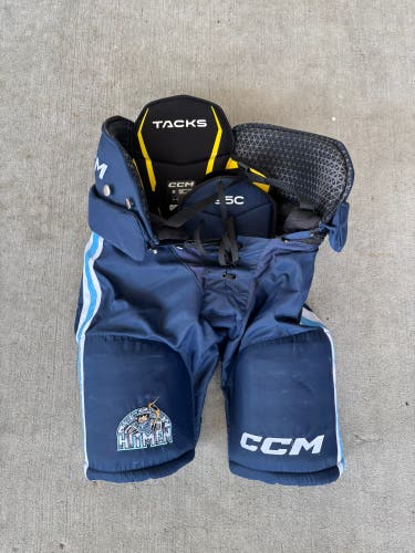 Blue Senior Small CCM Tacks 95C Hockey Pants (Used)