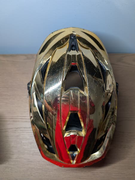 chrome gold motorcycle helmet Modular Full Face DOT Approved by NENKI Motorbike Street Bike Flip up with Dual Visor Sun Shield for Adult, Men and Women NK-815 (XL, Gold): Buy Online at Best The interior is lined with a plush AT4.0 CARBON Gold | Full