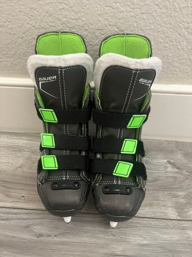 Bauer XLS Hockey Skates 10Y (Used)