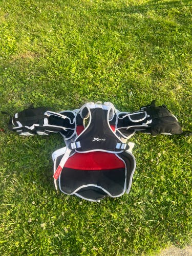 Large 2018 Bauer Vapor X900 Goalie Chest Protector Pro Stock (Used)