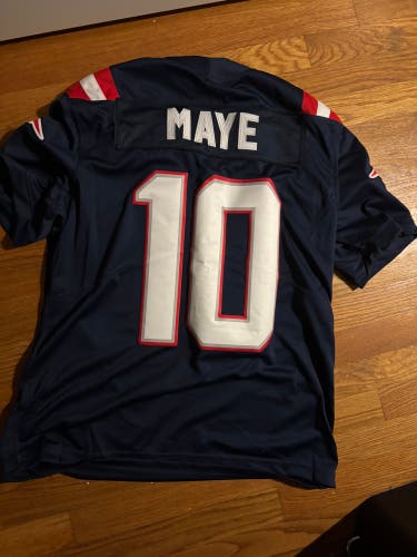 Blue Large Men's Nike limited drake maye Jersey (Never worn, no tags)