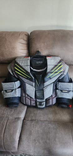 Medium Bauer Hyperlite Goalie Chest Protector