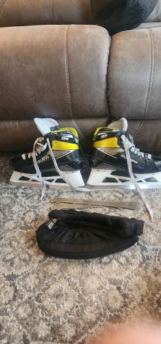 Bauer Supreme 3S Hockey Goalie Skates Regular Width 8 (Used)