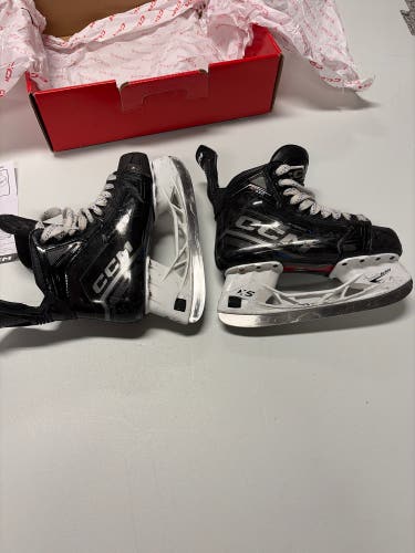 Black 2023 CCM JetSpeed FT690 Hockey Skates Regular Width 6 (Used)