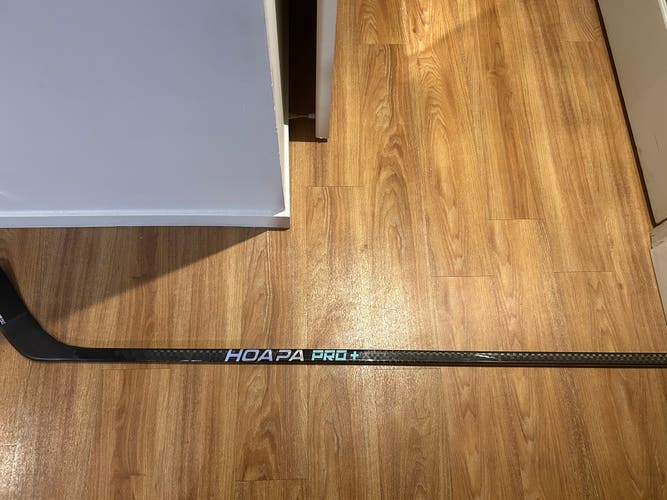 Senior HOAPA PRO+ Pure CARBON Right Handed Hockey Stick P88 70 Flex (Used)