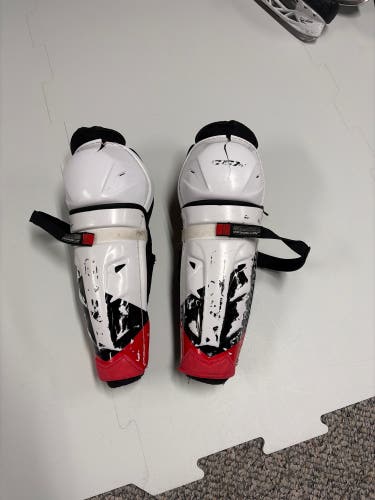 Junior CCM JetSpeed FT485 12" Shin Pads (Used)