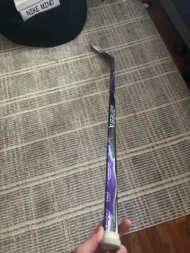 Senior Bauer Vapor Flylite Left Hand Hockey Stick 70 Flex (Used)