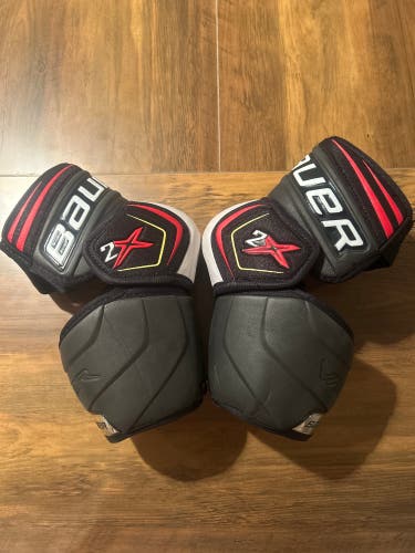 Intermediate Small Bauer Vapor 2X Elbow Pads (Used)
