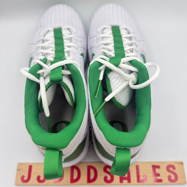 Nike Alpha Menace Oregon Ducks Team Issued PE Football  display picture 1