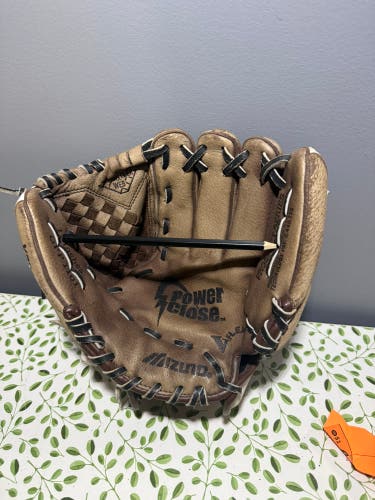 Mizuno PowerClose RH Baseball Glove 11" (Used)