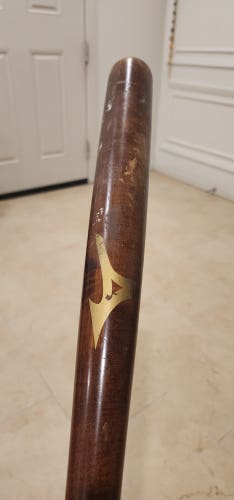 Wood bats | 3 bats| Mizuno, Louisville slugger, Rawlings|$30