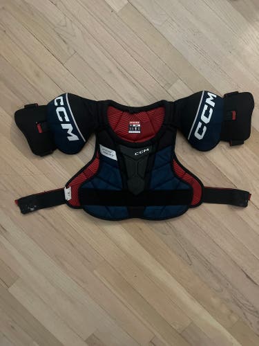 Men's Small Senior CCM Next Shoulder Pads (Used)