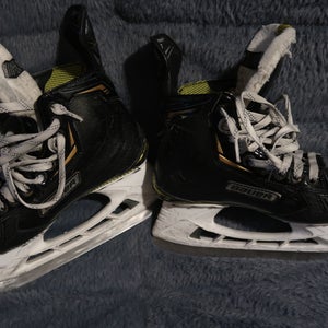 Bauer Supreme 2S Hockey Skates 6 (Used)