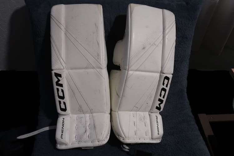 24" + 1 CCM Goalie Leg Pads (Used)