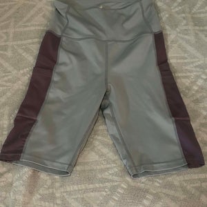 Body Glove Spin Bike Shorts, Tag Size Women's Medium