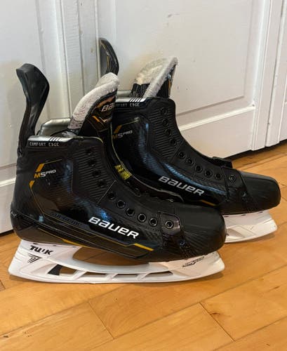 Bauer M5 Pro Skates 10 Fit 3 (Used)