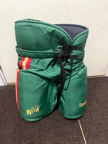 Men's Senior Large Reebok MHP520S SP Hockey Pants Pro Stock (Used)