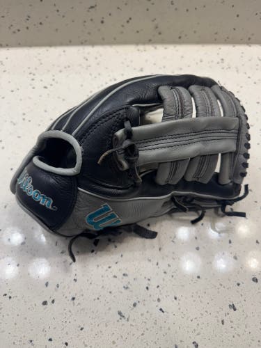 Wilson A500 RH Baseball Glove 12.5" (Used)