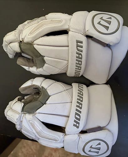 Warrior Burn Pro Lacrosse Gloves - White - 10" - Used
