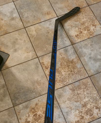 Sr Bauer Pulse Right Handed Hockey Stick P92 80 Flex (Used)