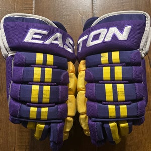Los Angeles Kings Retro Colorway Easton Pro 4 Roll Gloves 13" (Used)