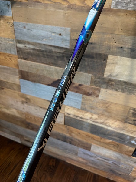 Intermediate Bauer Vapor Flylite Left Hand Hockey Stick P92 55 Flex (New)