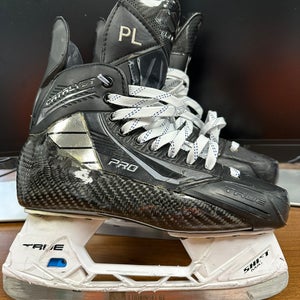 Black True Catalyst Pro Hockey Skates 8 (Used)