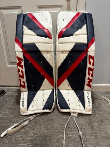 34" 2023 CCM Extreme Flex 5.5 Goalie Leg Pads (Used)