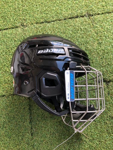 Black Medium Bauer IMS 5.0 Helmet (Used)