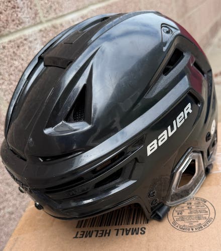 Small Bauer Re-Akt 150 Helmet (Used)
