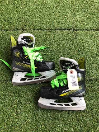 Youth Bauer Vapor X4 Hockey Skates Regular Width 12.5 (Used)