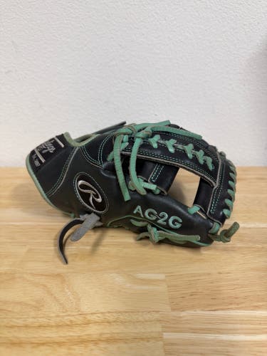 Rawlings Heart of the Hide RH Infield Baseball Glove 11" (Used)