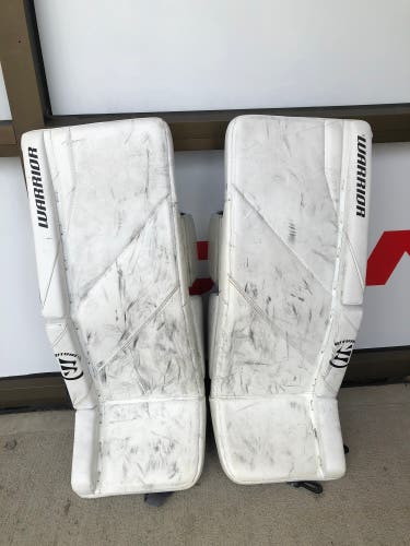 Junior 26"+1 Warrior Ritual G7 Goalie Leg Pads (Used)
