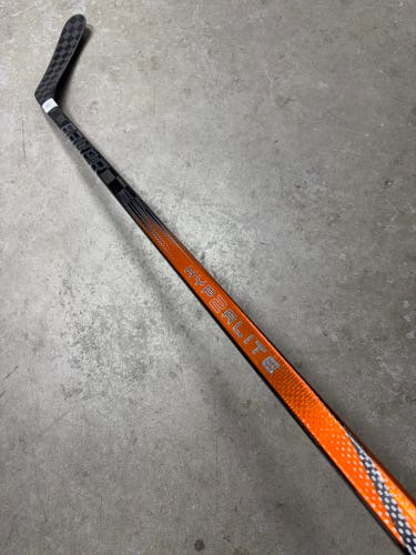 95 Flex P92M Senior Bauer Vapor Hyperlite2 Right Hand Hockey Stick (New) Pro Stock