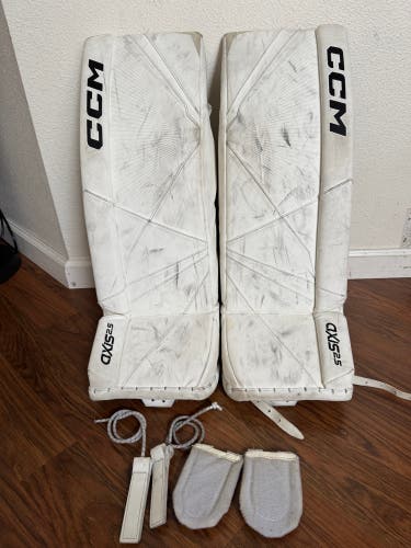 28" +1 CCM Axis 2.5 Goalie Leg Pads (Used)
