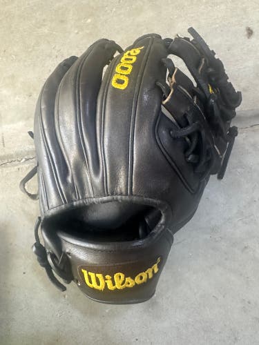Wilson A2000 DP15 RH Infield Baseball Glove 11.5" (Used)