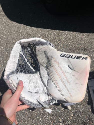 Bauer Vapor Hyperlite Pro Full Right (Used)