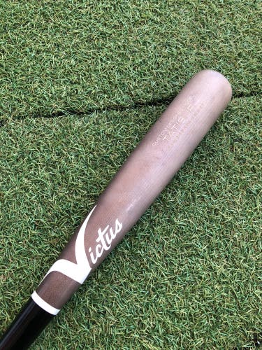 Victus Tatis Maple Bat Birch 28" (Used)