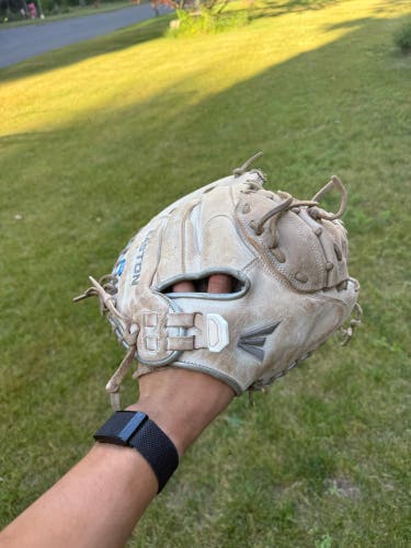 Easton Professional Collection Jen Schroeder 34"