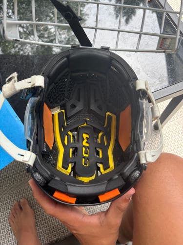 Small CCM Tacks 720 Helmet (Used)