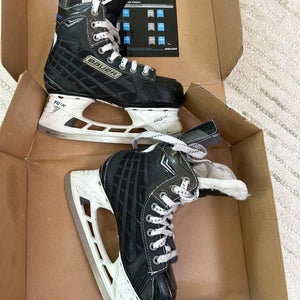 Bauer Hockey Skates Size 3 (Used)