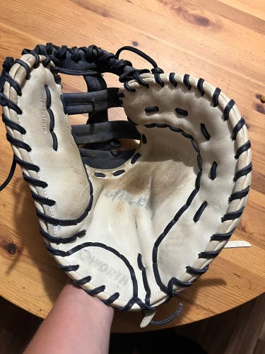 USED Worth Liberty Series:WL1B First Base Glove 12"