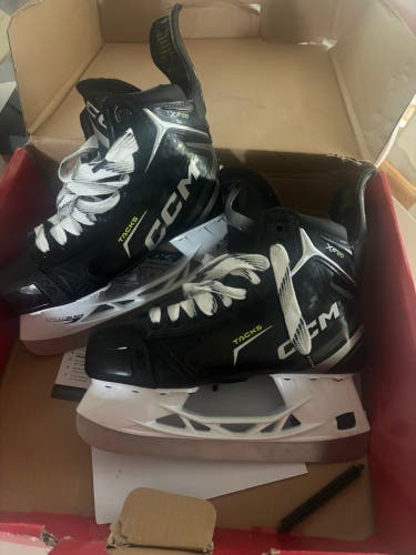2024 CCM Tacks XF 80 Hockey Skates 6 (New)